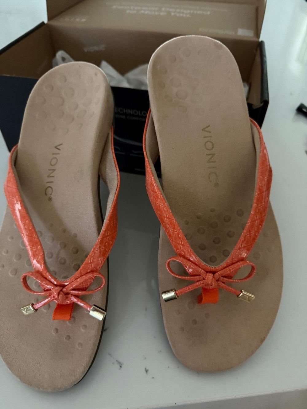 Vionic Bella women’s flip flop (9.5 US|40.5 Eu)